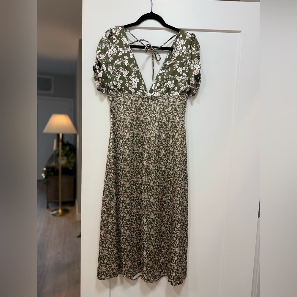 Backyard Roses Kristina Dress NWT - Picture 9 of 14